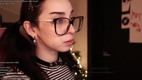 Snapshot of b0pppo chatting on December 10, 6:49 pm your fuckdoll sub girl MORE ME online show from December 10, 6:49 pm