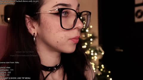 Snapshot of b0pppo chatting on December 16, 5:22 pm your fuckdoll sub girl MORE ME online show from December 16, 5:22 pm