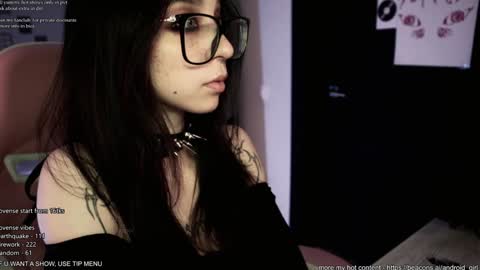 Snapshot of b0pppo chatting on January 8, 7:03 pm your fuckdoll sub girl MORE ME online show from January 8, 7:03 pm