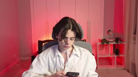 Elios online show from January 12, 6:59 pm