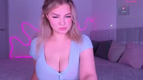 Bella Wooowww online show from July 2, 11:27 am