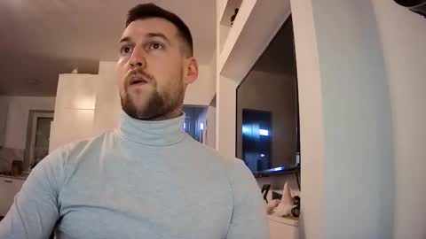 Snapshot of b_marco_ chatting on January 10, 3:16 pm b_marco_ online show from January 10, 3:16 pm