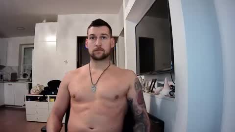 Snapshot of b_marco_ chatting on January 12, 3:46 pm b_marco_ online show from January 12, 3:46 pm