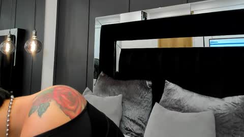 Barbara Moon online show from March 27, 5:01 pm