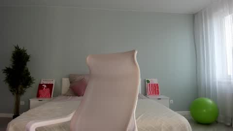 Monica online show from September 9, 12:43 am