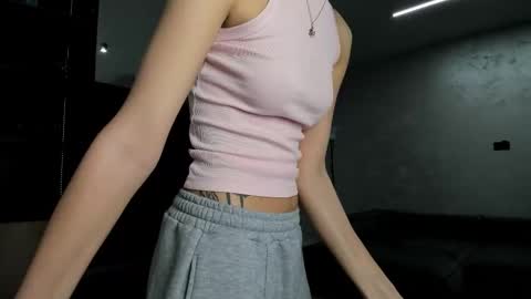 Monica online show from November 21, 1:48 am