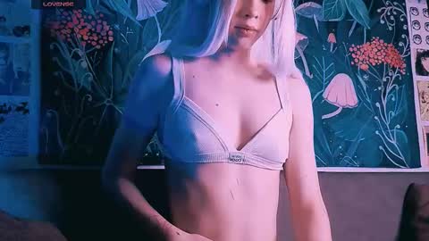 babe_moister online show from September 16, 7:53 am