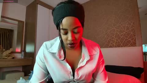 Coco online show from April 18, 8:09 pm