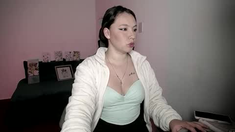 Snapshot of babenik_777 chatting on November 15, 6:11 am babenik_777 online show from November 15, 6:11 am