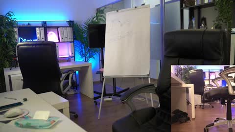 Snapshot of babesgowild chatting on March 27, 8:26 am Olivia and Lexi online show from March 27, 8:26 am