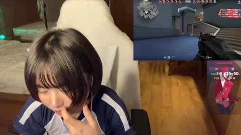 Snapshot of babiej_ chatting on October 21, 7:36 pm Jialyn online show from October 21, 7:36 pm