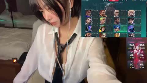 Snapshot of babiej_ chatting on October 22, 6:40 pm Jialyn online show from October 22, 6:40 pm