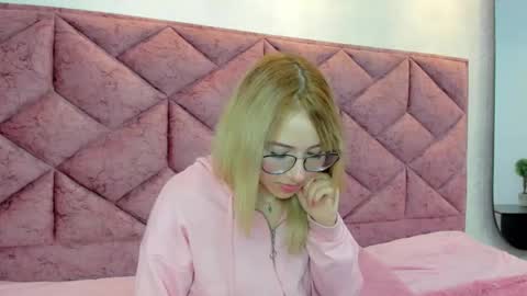 Maddie online show from March 18, 7:06 pm