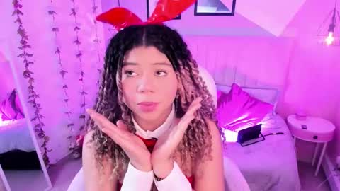 baby__kitty_ online show from November 17, 7:52 pm