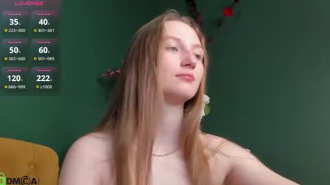 Snapshot of baby_annn chatting on June 12, 2:43 am Ann online show from June 12, 2:43 am