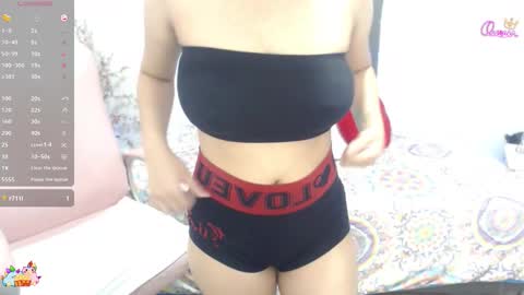 Snapshot of baby_blue18_ chatting on December 16, 5:51 pm salome online show from December 16, 5:51 pm