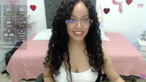 Snapshot of baby_blue18_ chatting on April 9, 4:12 pm salome online show from April 9, 4:12 pm