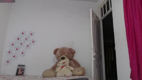 zaleya online show from December 12, 9:08 am