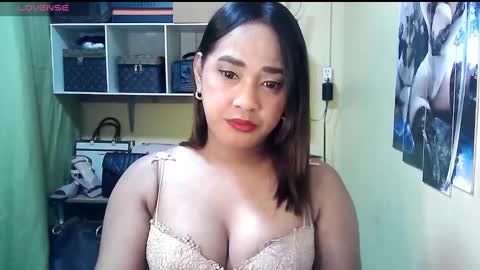 cassandra online show from December 3, 2:47 am