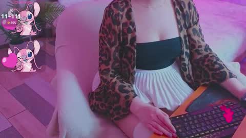 Snapshot of baby_debbie chatting on December 3, 10:41 pm Debora online show from December 3, 10:41 pm