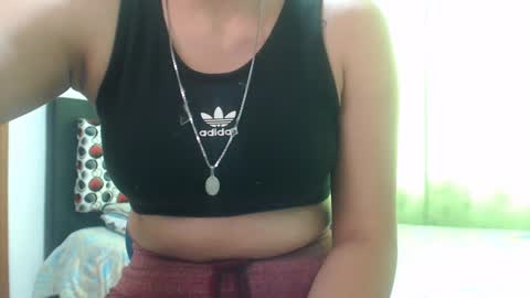 Snapshot of baby_fantasy18 chatting on February 12, 4:44 pm baby_fantasy18 online show from February 12, 4:44 pm