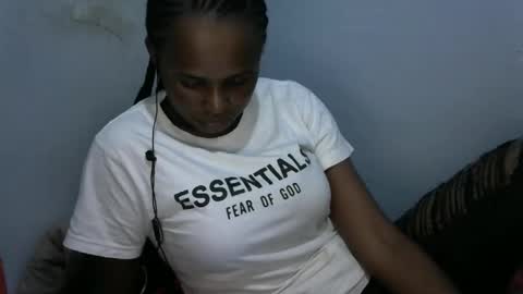 Snapshot of baby_fayyan chatting on January 12, 6:35 pm baby_fayyan online show from January 12, 6:35 pm