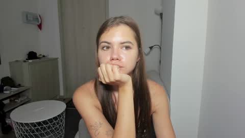 Snapshot of baby_for_daddy18 chatting on January 12, 2:56 am Call me baby real name Eva online show from January 12, 2:56 am