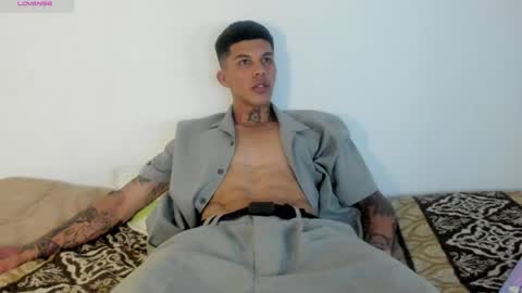 Snapshot of baby_gio chatting on April 10, 1:49 pm OF GxoXabs online show from April 10, 1:49 pm