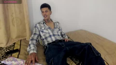 Snapshot of baby_gio chatting on May 7, 4:56 pm OF GxoXabs online show from May 7, 4:56 pm