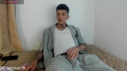 Snapshot of baby_gio chatting on May 21, 6:37 pm OF GxoXabs online show from May 21, 6:37 pm