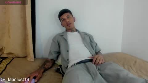 Snapshot of baby_gio chatting on May 23, 9:30 pm OF GxoXabs online show from May 23, 9:30 pm