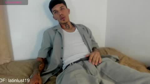 Snapshot of baby_gio chatting on May 29, 8:18 pm OF GxoXabs online show from May 29, 8:18 pm