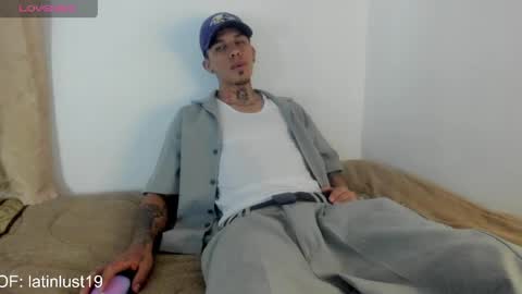 Snapshot of baby_gio chatting on June 3, 4:01 pm OF GxoXabs online show from June 3, 4:01 pm