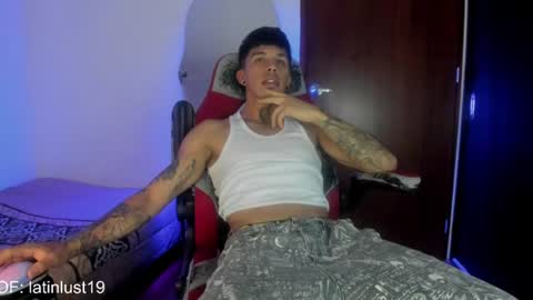 Snapshot of baby_gio chatting on June 19, 4:55 pm OF GxoXabs online show from June 19, 4:55 pm