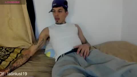 Snapshot of baby_gio chatting on June 29, 6:30 pm OF GxoXabs online show from June 29, 6:30 pm