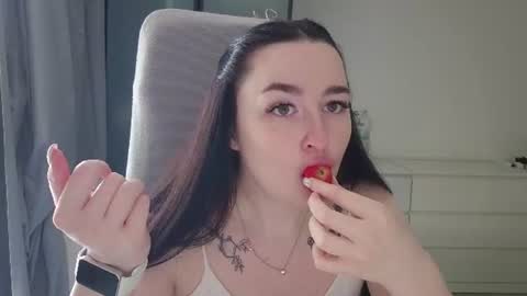 Snapshot of baby_girl_2028 chatting on July 11, 9:34 am Gabriella online show from July 11, 9:34 am