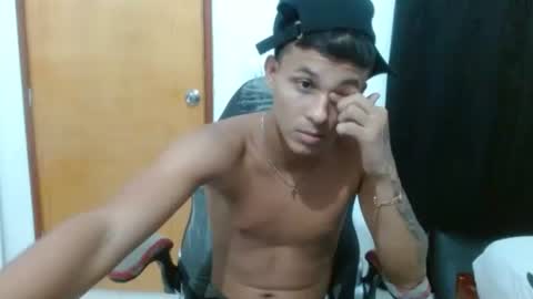 baby_hot_79 online show from November 2, 10:12 pm