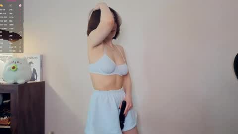 Snapshot of baby_is_ready chatting on May 6, 7:35 am Emily online show from May 6, 7:35 am