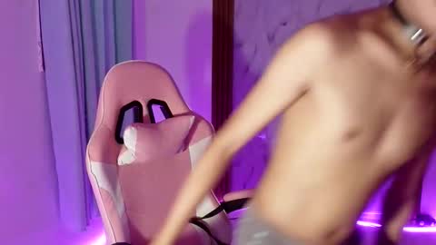 Snapshot of baby_kel chatting on March 19, 3:49 pm baby_kel online show from March 19, 3:49 pm