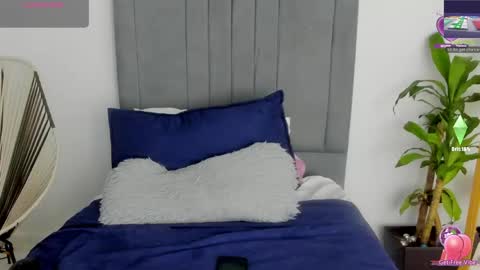 Snapshot of baby_keyshar chatting on June 1, 11:45 am baby_keyshar online show from June 1, 11:45 am