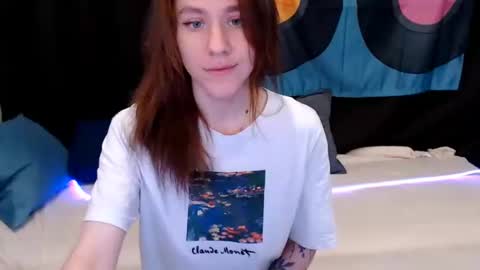 baby_kitte online show from December 23, 4:01 am