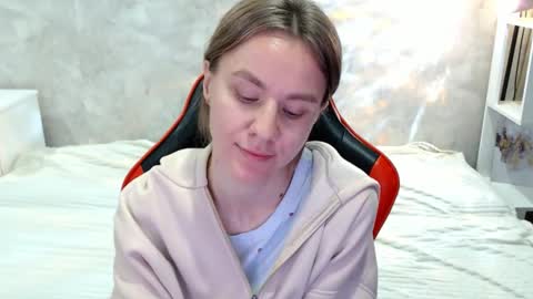 baby_kitte online show from October 1, 4:07 am