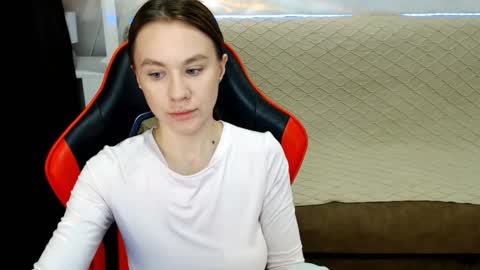 baby_kitte online show from January 14, 3:01 am