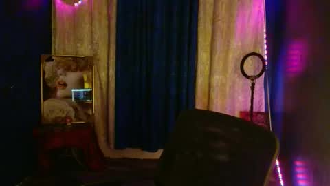 Snapshot of baby_love143 chatting on November 5, 1:55 pm sky online show from November 5, 1:55 pm