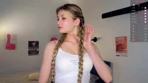 Ruth online show from October 6, 7:33 pm