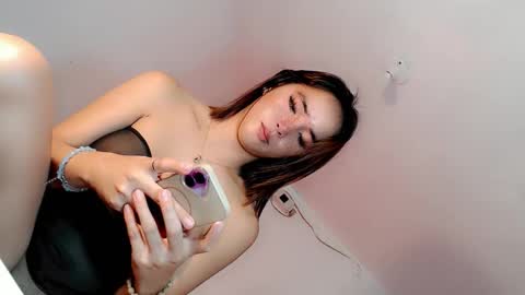 baby_sabrina19 online show from May 19, 1:56 am