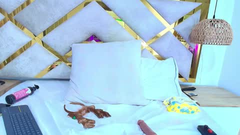 Snapshot of baby_scarleth_ chatting on December 5, 3:15 am baby_scarleth_ online show from December 5, 3:15 am