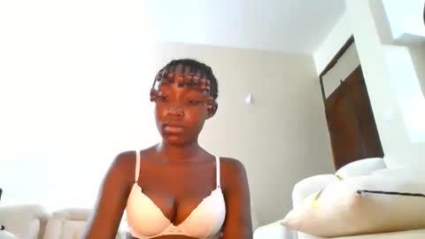 Snapshot of baby_smiler chatting on May 22, 3:50 pm baby_smiler online show from May 22, 3:50 pm