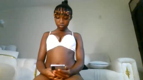 Snapshot of baby_smiler chatting on May 26, 1:34 am baby_smiler online show from May 26, 1:34 am