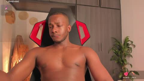 Snapshot of baby_smith chatting on April 12, 10:04 pm FOLLOW ME online show from April 12, 10:04 pm